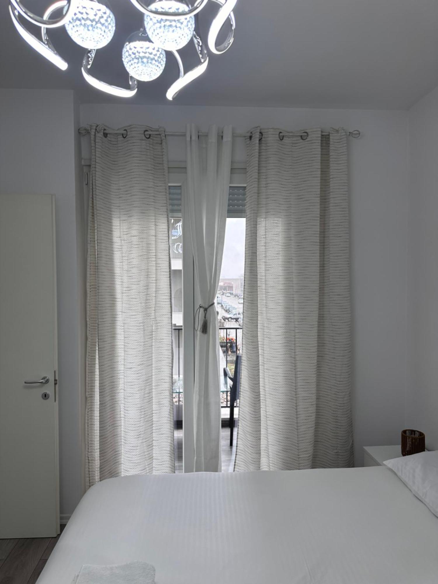 Bratti'S Apartment Near Tirana Center And Mother Teresa Airport Buitenkant foto